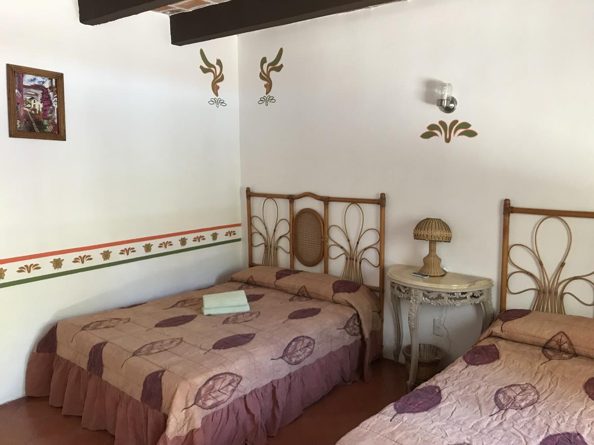 Hotel Concierge Plaza La Esperanza Текискиапан Экстерьер фото