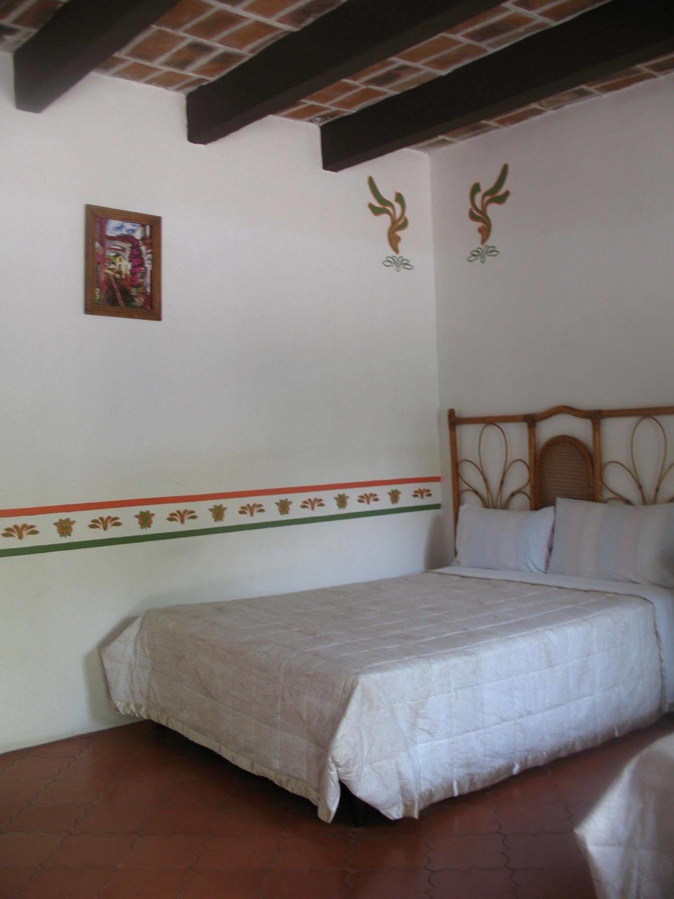 Hotel Concierge Plaza La Esperanza Текискиапан Экстерьер фото