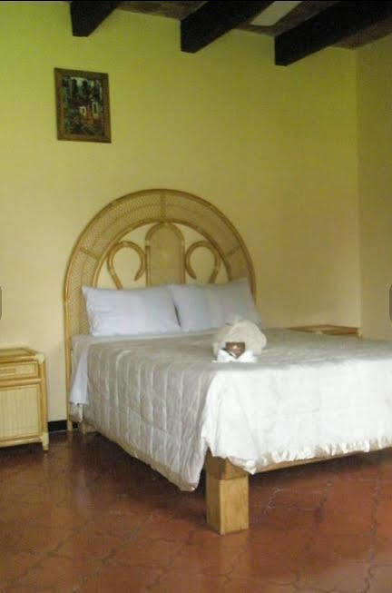 Hotel Concierge Plaza La Esperanza Текискиапан Экстерьер фото