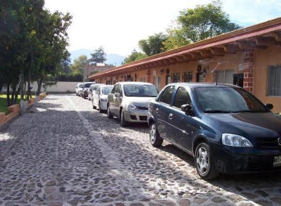 Hotel Concierge Plaza La Esperanza Текискиапан Экстерьер фото